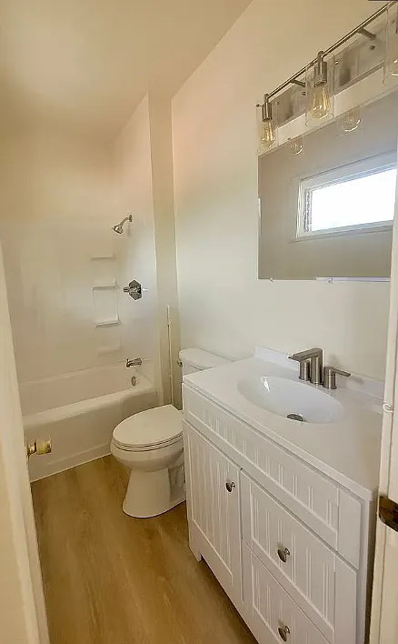 1 bed, 450 sqft, $1,850 — Photo 3
