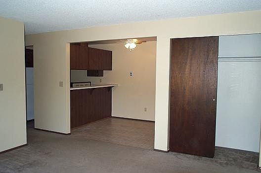3rd image of 7616 Douglas St W APT A