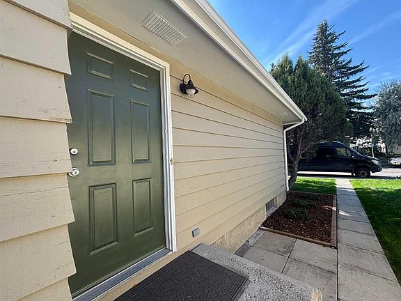 4th image of 235 W Shawcliffe Cir SW