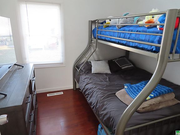 5th image of 415 7th Ave