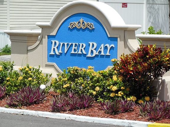 3rd image of 615 River Bay Dr