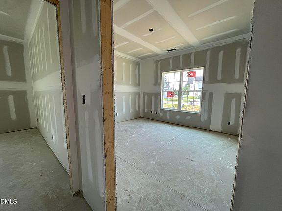 3rd image of 39 E Emily Gardens Dr #86