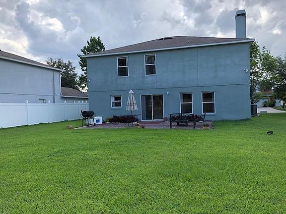 4th image of 3207 Amberley Park Cir