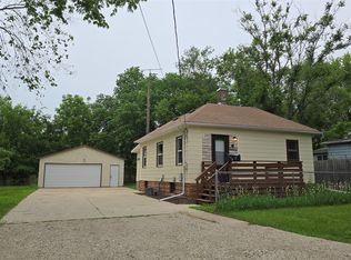 47 Zuma St, Waterloo, IA 50703