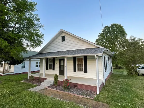 719 S Main St, Landis, NC 28088