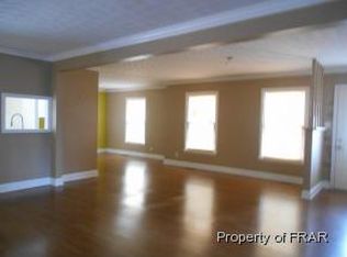 6736 Camden Rd, Fayetteville, NC 28306