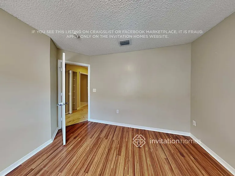 3400 NW 78th Ave — Photo 10