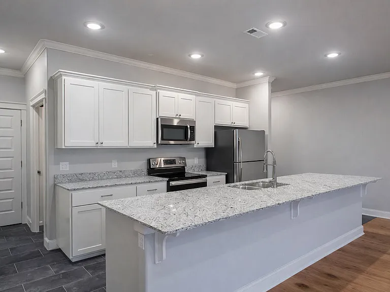 Sycamore Heights Townhome — Photo 13