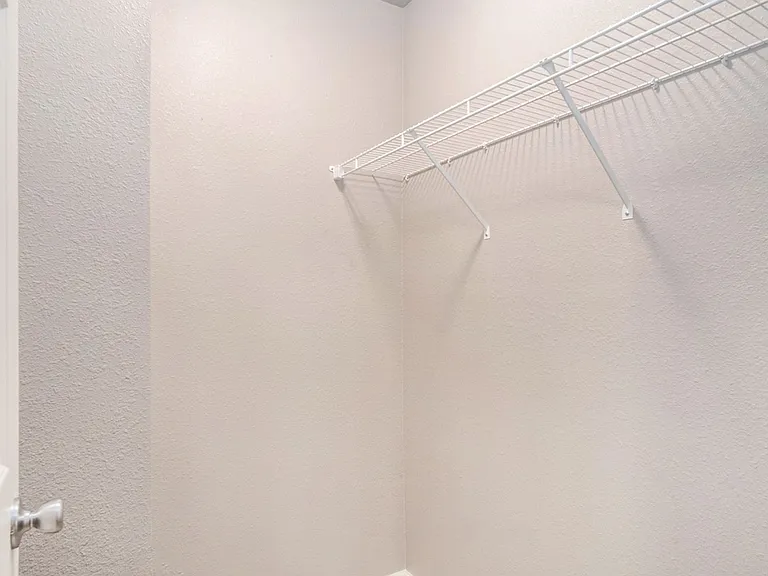 1002 Richard Ave — Photo 15