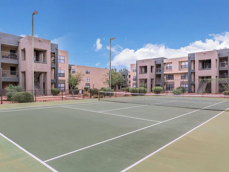 Riverwalk Luxury Apartments — Photo 21