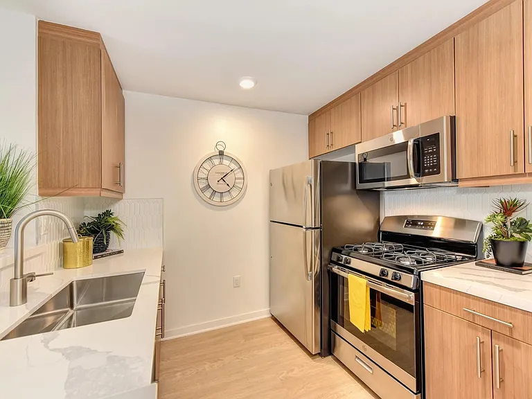 1440 Sunset Residences LLC — Photo 19