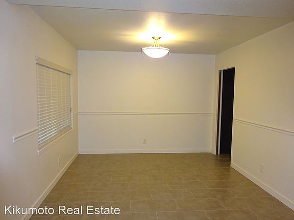 4th image of 6681 Gloria Dr