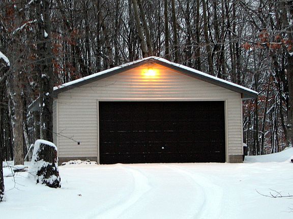 Additional heated garage/shop