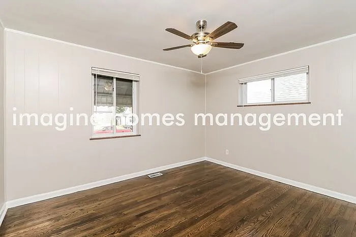 5 bed, 4.0 bath, 2150 sqft, $2,899 — Photo 3