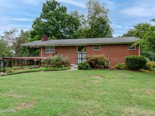 5005 Custis Ln, Knoxville, TN 37920