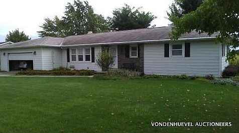 2nd image of 203 Warren St
