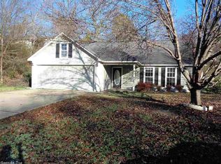 101 McNanna Ct, Hot Springs, AR 71913