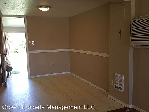 5th image of 405 Rossell Ave