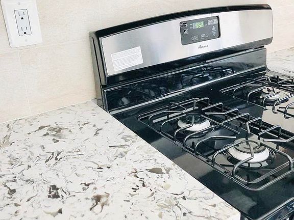 4th image of 126 Bard Ave #1