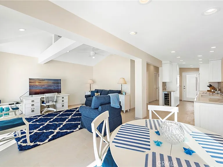 1051A Gaviota Dr — Photo 8