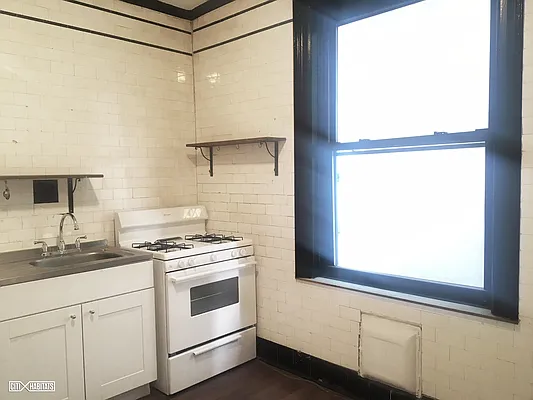 Rented by Citi Habitats | media 22