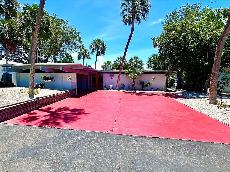 234 Pine Ave — Photo 32