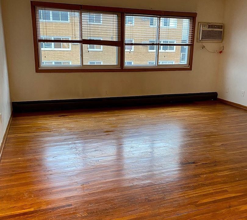 1st image of 625 E 18th St #10691042