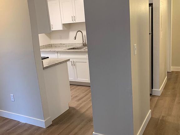 4th image of 1515 18th St APT 9