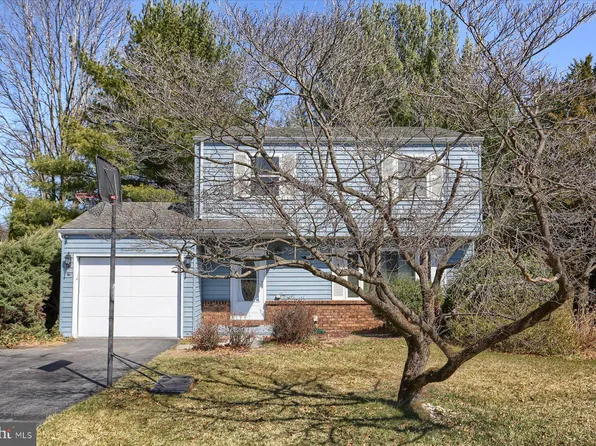 680 Cardinal Dr, Harrisburg, PA 17111