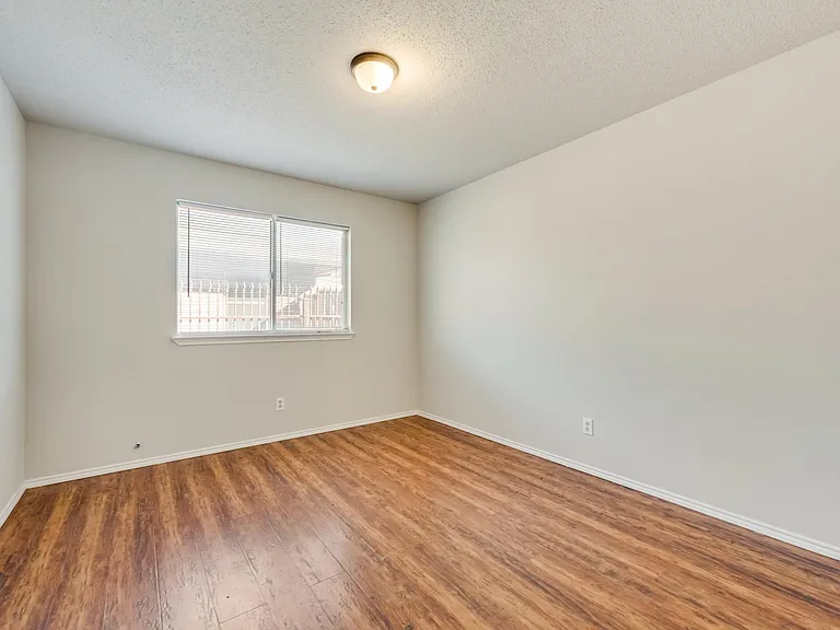 8028 Texridge Dr — Photo 10