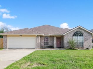 6601 Basswood Dr, Fort Worth, TX 76135