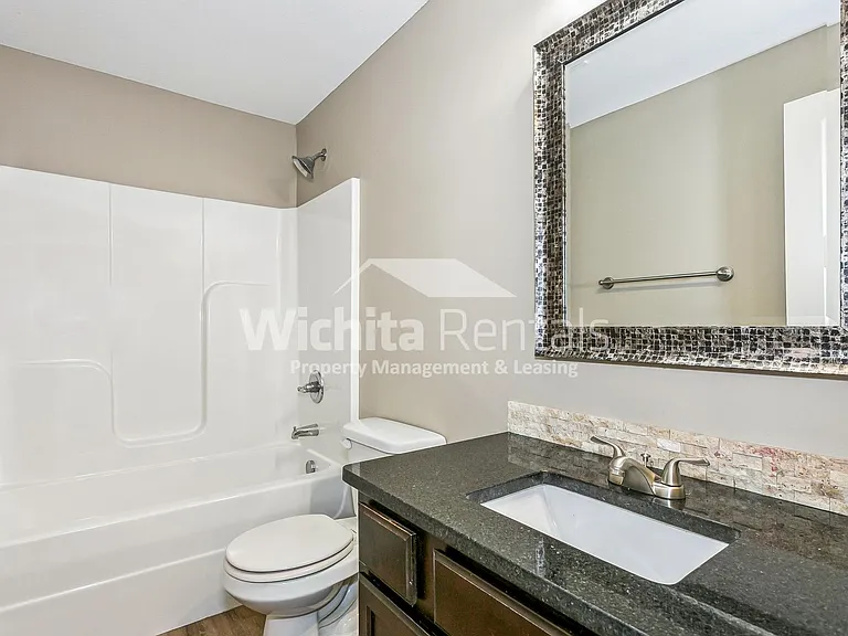 146 N Jackson Heights Ct — Photo 14