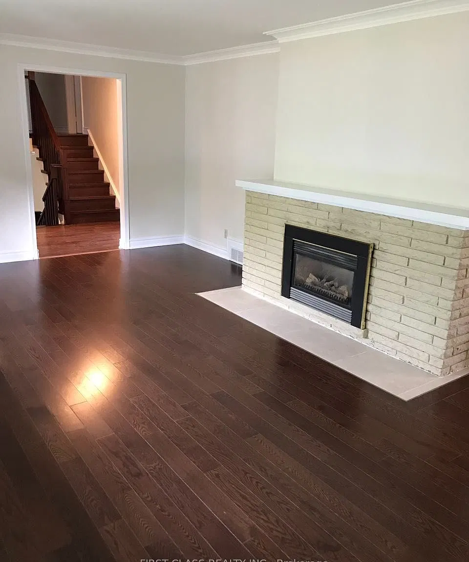 5 bed, $3,998 — Photo 3