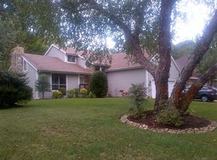 1233 Heathcliff Dr, Virginia Beach, VA 23464