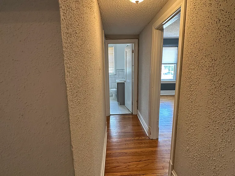 7355 Lindell Blvd #201 — Photo 8