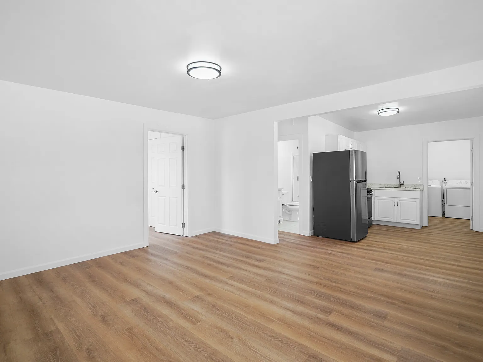 2 bed, 698 sqft, $1,595 — Photo 3