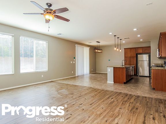 4th image of 21219 E Creekside Dr