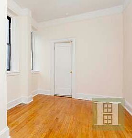 4th image of 260 W 72nd St APT 6c