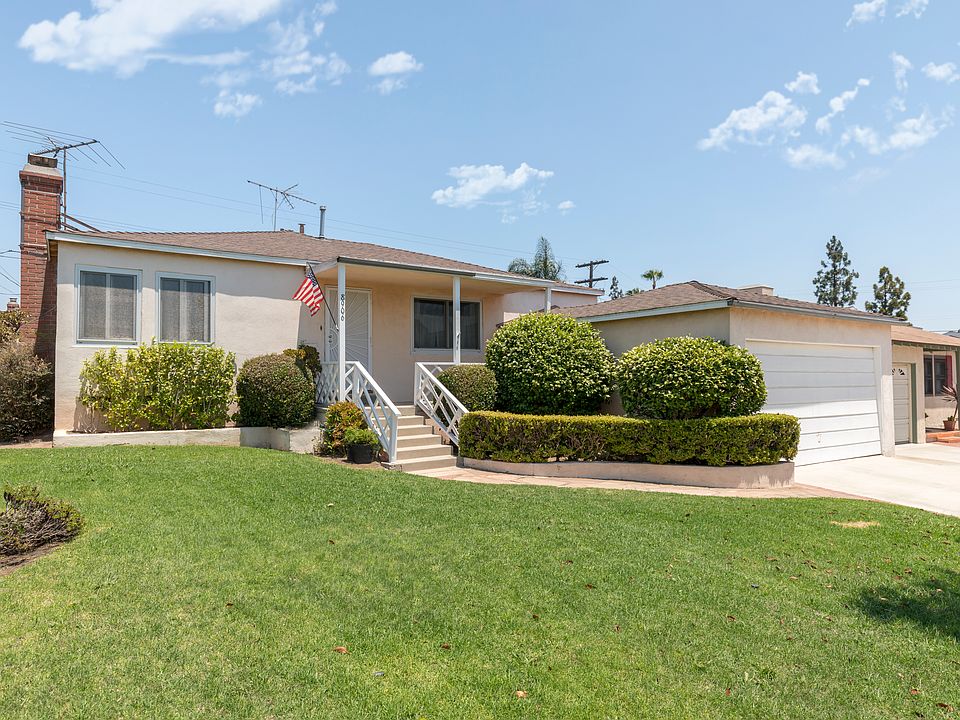 1st image of 8906 De Haviland Ave