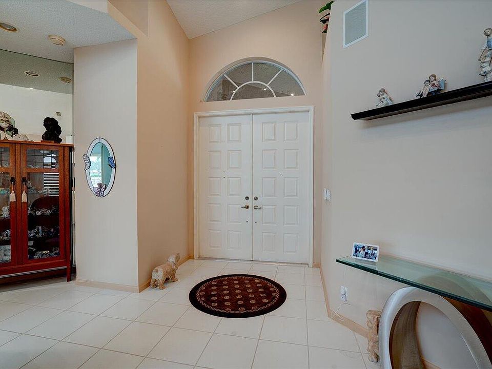1st image of 10806 Greenbriar Villa Drive