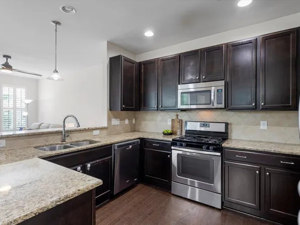 9118 Wooden Rd, Raleigh, NC 27617