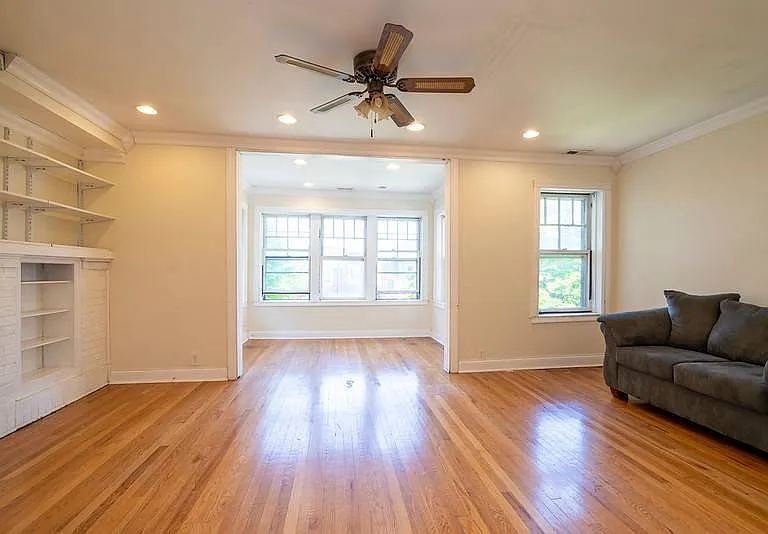 4825 N Sawyer Ave #2 — Photo 5