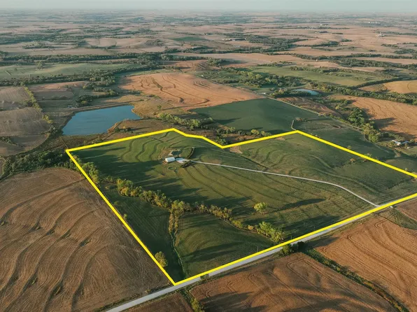 66 R Rd, Adams, NE 68301