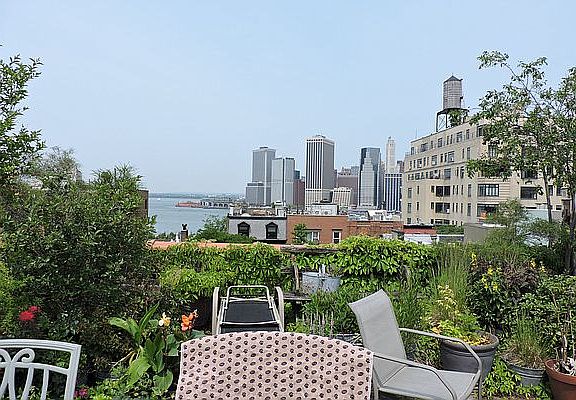 3rd image of 112 Willow St APT 5C