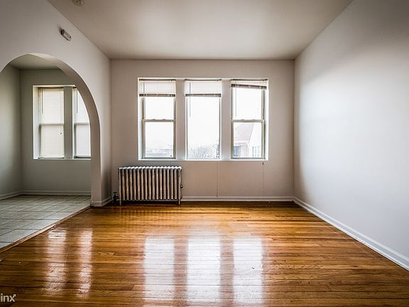 5th image of 5948 W Superior St
