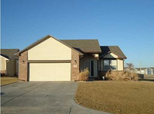 1435 N Stout Ct, Wichita, KS 67235