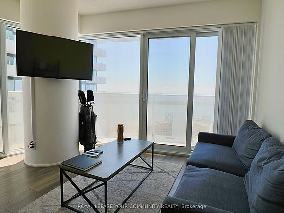 3rd image of 100 Harbour St #5207