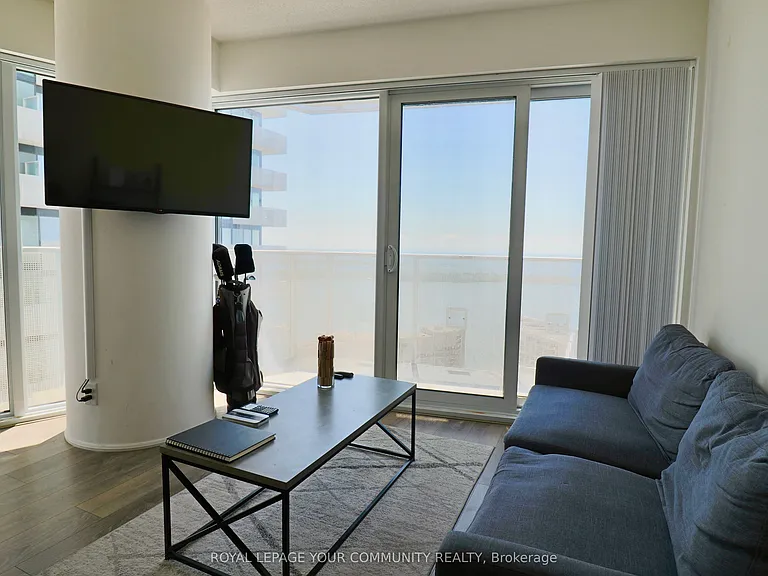 100 Harbour St #5207 — Photo 3