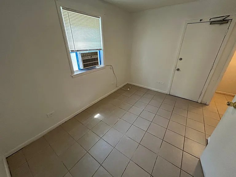 1220 Marengo Ave — Photo 4