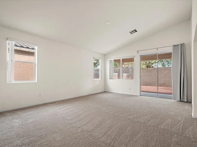 9618 Rolling Thunder Ave — Photo 9